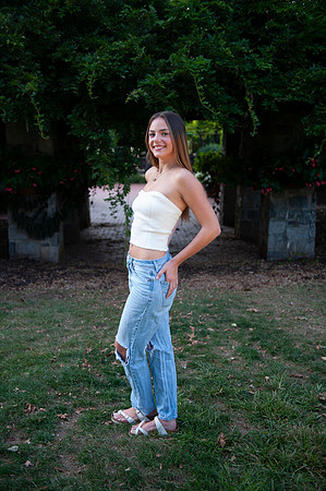 MEG_2833